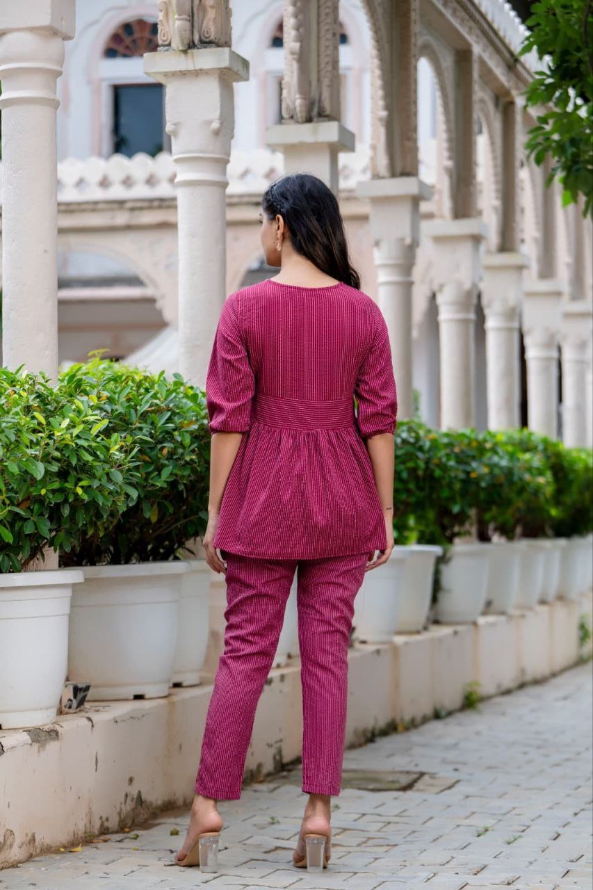 Short kurti with pant