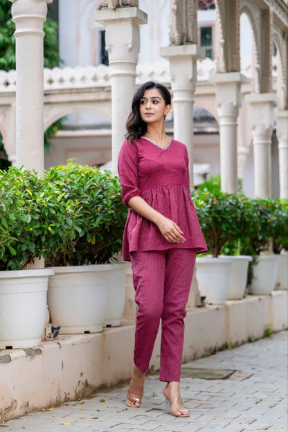 Short kurti with pant