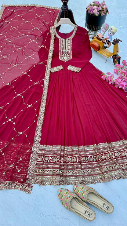 Red lehnga