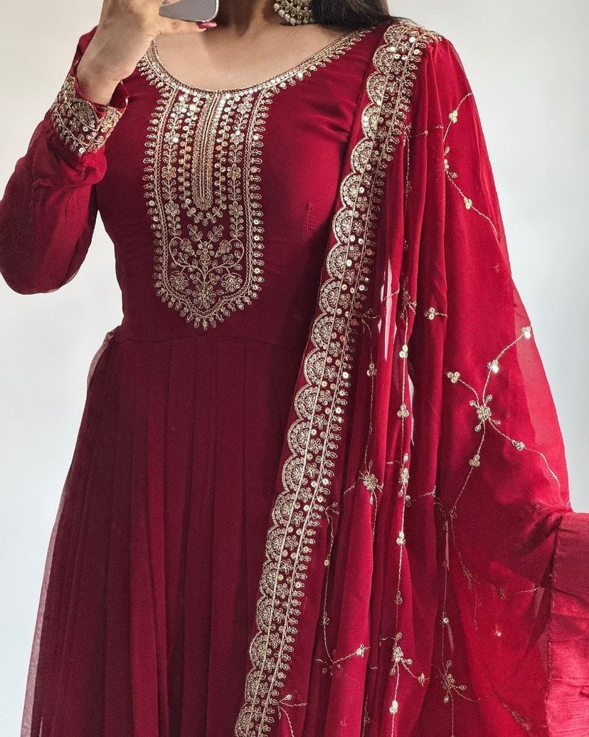 Red lehnga