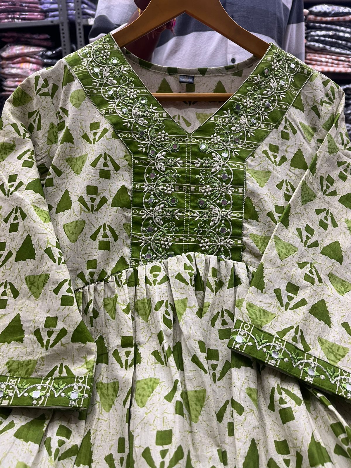 Rangkari kurti